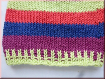 Zipfel-Mütze bunt geringelt
